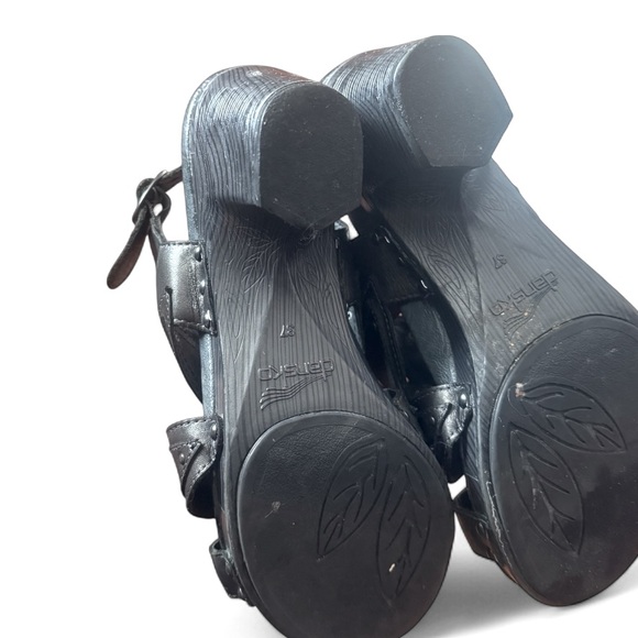 Dansko Nina Graphite Brush Off Ladies Sandals - Picture 4 of 4